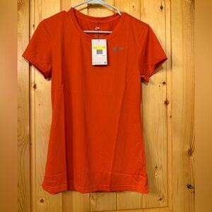 Nike long sleeve and short sleeve tops